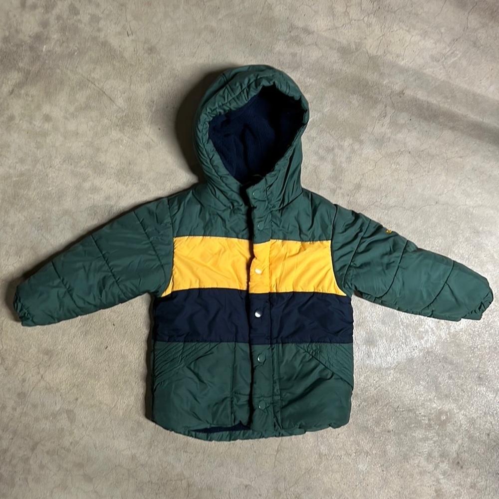 Boys OshKosh B’Gosh striped fleece puffer coat size 4 zips button